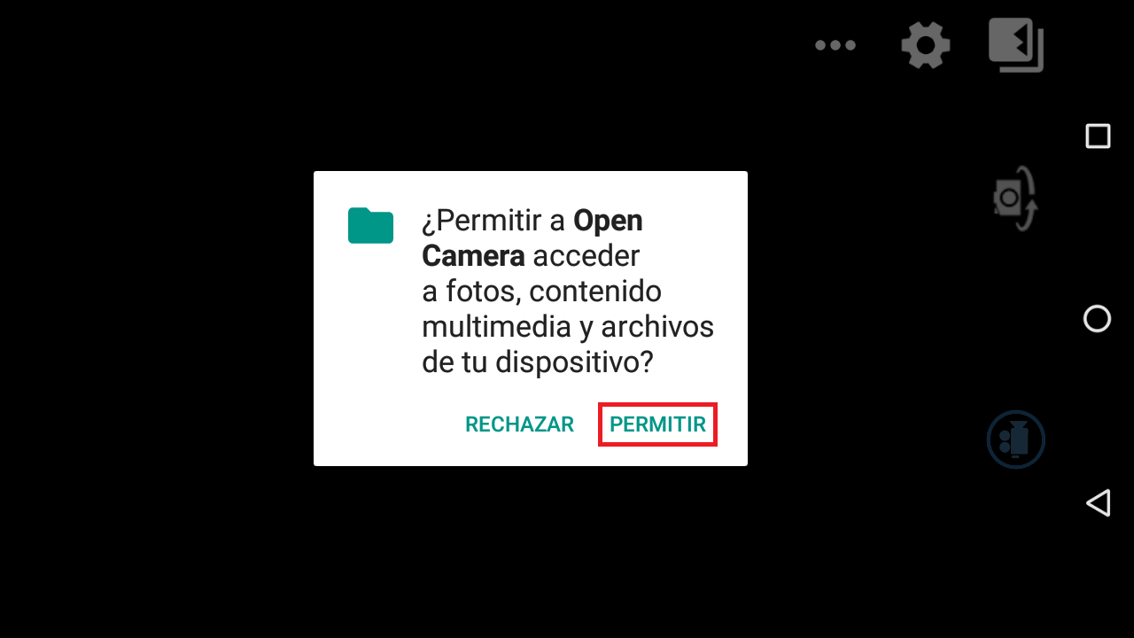 Otorgue el permiso a la aplicación para que pueda guardar las fotos en el disitivo presionando en <b class="text-red">Permitir</b>